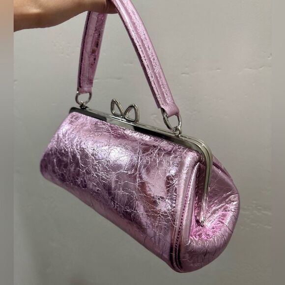 Metallic Pink Leather Handmade "Bow" Kisslock Baguette Bag, Multi Use Style - Picture 12 of 16